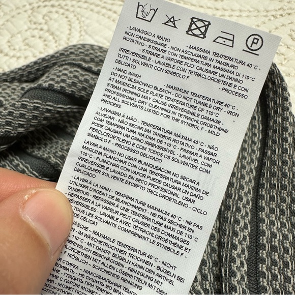 Armani lightweight knit sleeveless stripe top - Picture 5 of 9